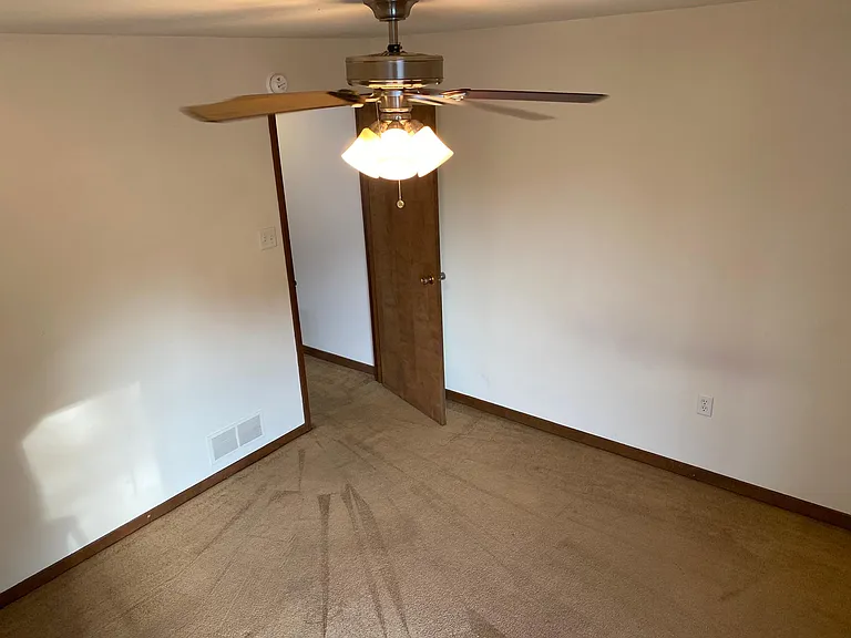 400 Connecticut Ave #4 — Photo 17