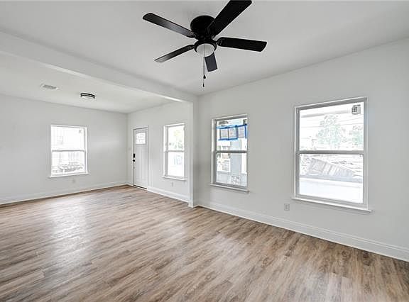 4th image of 9126 Dixon St