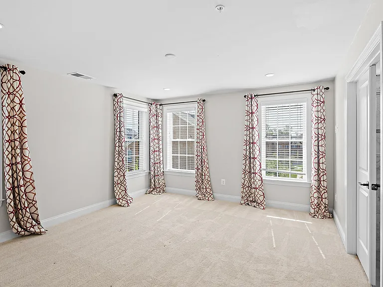 2542 Cherry Tree Rd — Photo 15