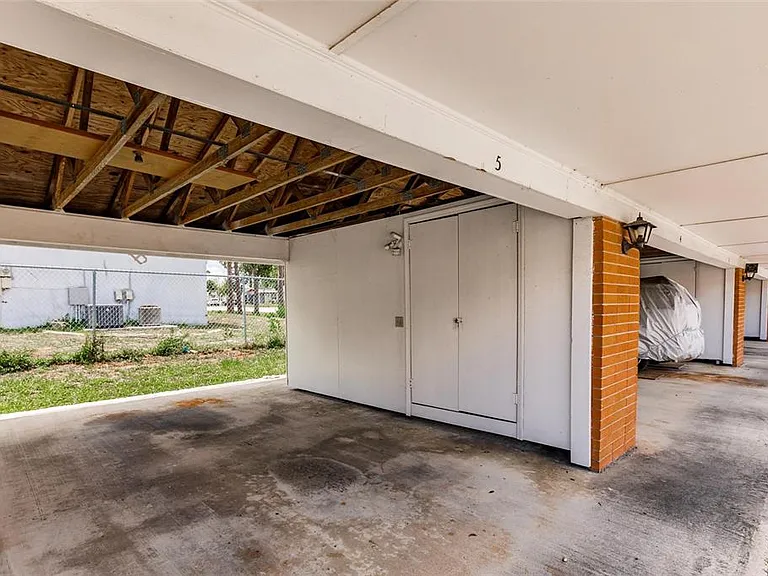 4158 Tamiami Trl #S6 — Photo 36