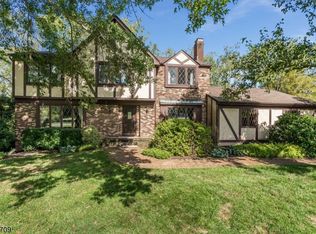 21 Winding Way, Flemington, NJ 08822