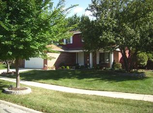 2025 Vantage St, Woodridge, IL 60517