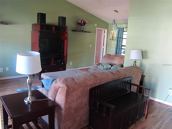 3rd image of 1522 Blueteal Dr