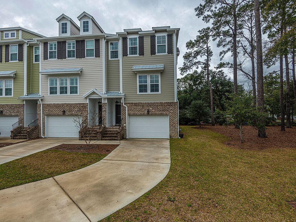 1st image of 1064 Bowman Woods Dr