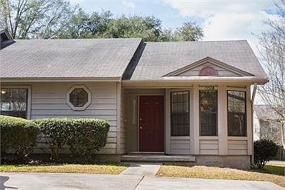 1st image of 1550 Coombs Dr #B
