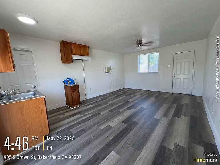 815 S Brown St #B — Photo 2