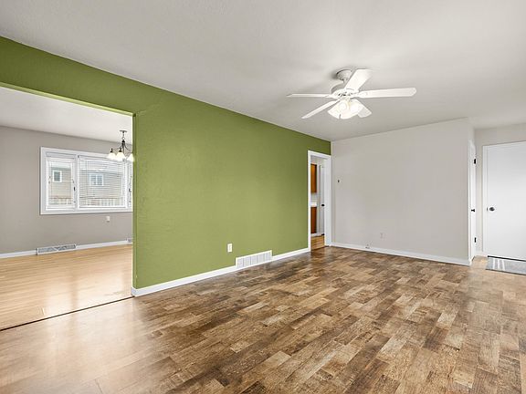 3rd image of 1130 5th St NE