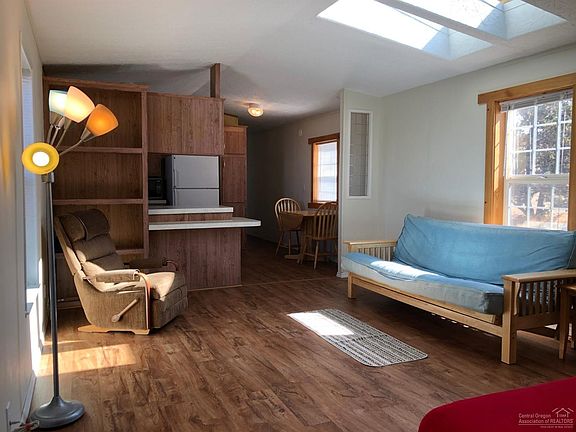3rd image of 14896 SE Lee Way