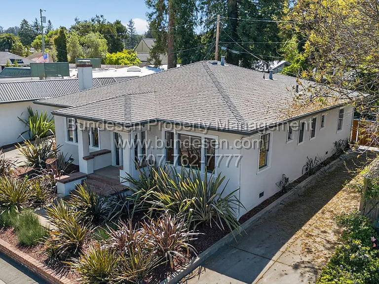 612 Petaluma Blvd S — Photo 3