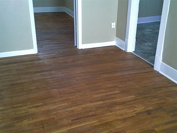 3rd image of 1709 W McCarty St #B