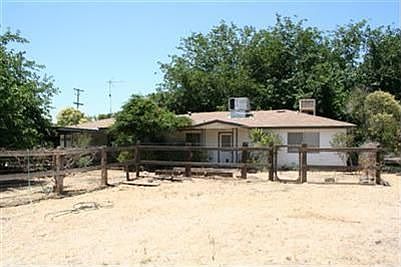 Tivy Valley house rear view- large yard