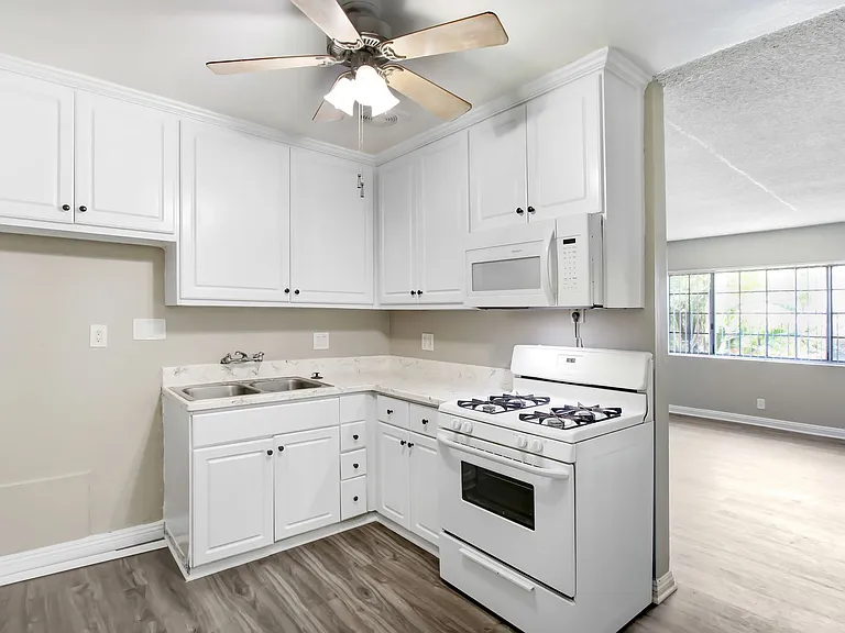 1336 W. Stoneridge Ct. — Photo 15