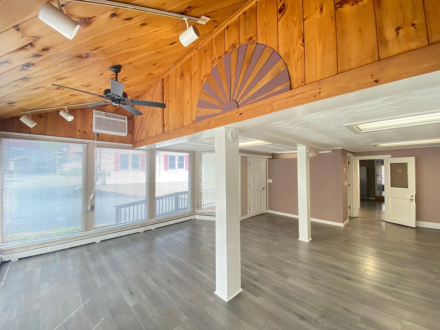 4 bed, 2.0 bath, $2,250 — Photo 3