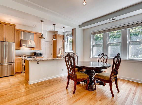 4th image of 7059 N Damen Ave #G