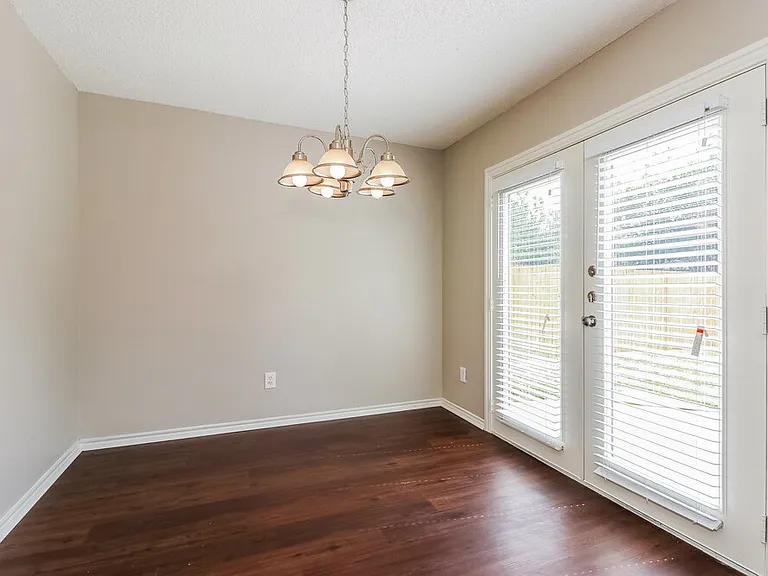 3156 Pine Valley Dr — Photo 4