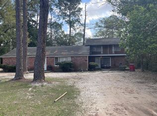 6 Marie St, Hazlehurst, GA 31539