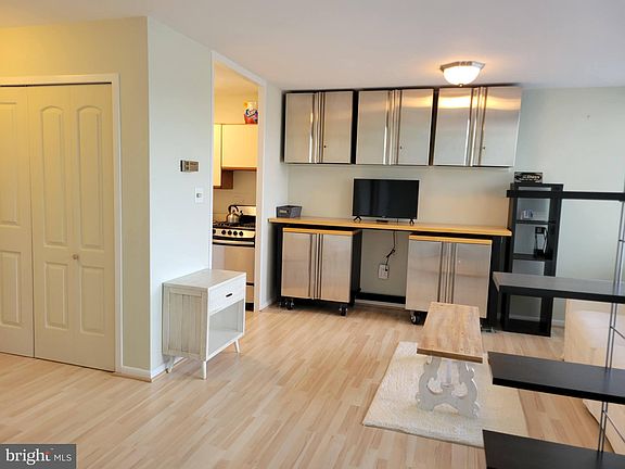 5th image of 6621 Wakefield Dr APT 401