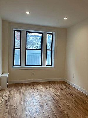4th image of 558 W 156th St #1