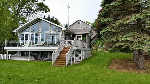 1st image of 55871 Forest Beach St