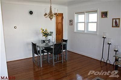 5th image of 8368 Braddock Dr