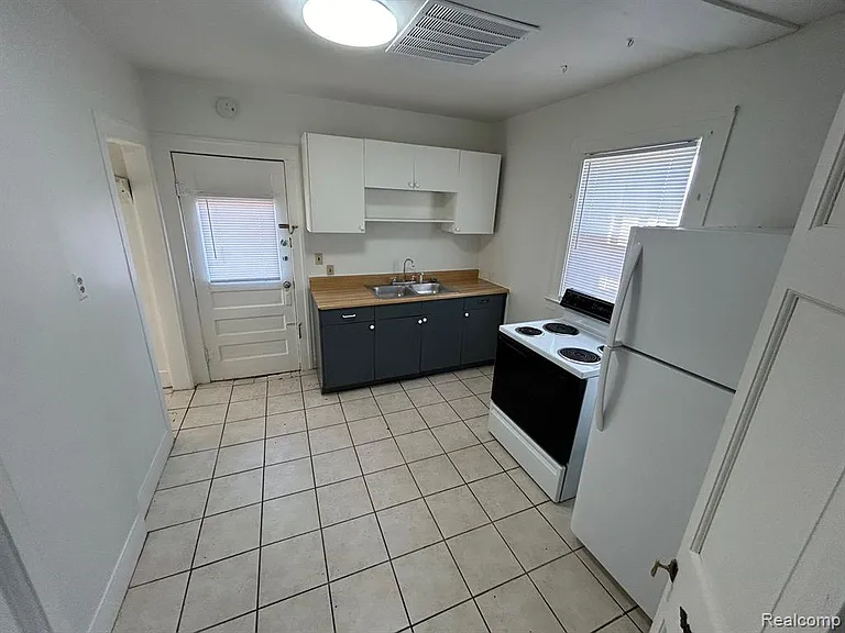 707 W Huron St #1 — Photo 5