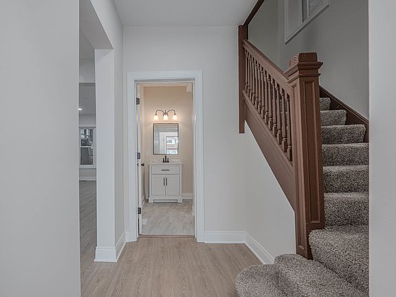 2nd image of 5749 S Bishop St