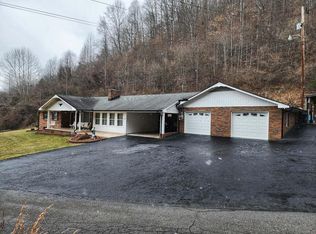 1187 Gilbert Rd, Vansant, VA 24656