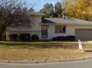 1305 Berry Ave, Newton, KS 67114