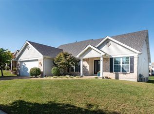 61 Creekside Dr, Saint Peters, MO 63376