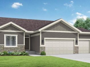 12406 Live Oak Cir, Peculiar, MO 64078