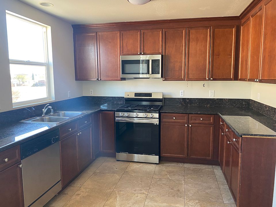 1st image of 24426 Dracaea Ave #3