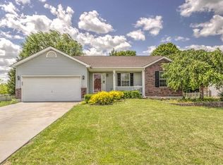 1652 Mount McKinley Dr, Dardenne Prairie, MO 63368