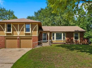 12508 Cambridge Ave, Grandview, MO 64030