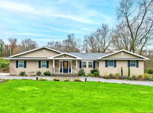 45 Dunlop Rd, Huntington, NY 11743