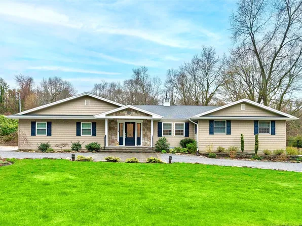 45 Dunlop Road, Huntington, NY 11743