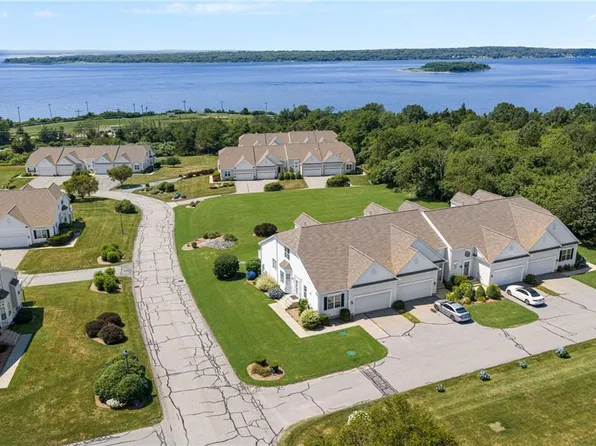 217 Rolling Hill Rd #217, Portsmouth, RI 02871