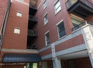 3260 N Clark St APT 302A, Chicago, IL 60657