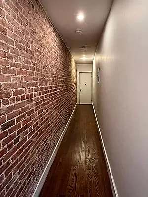 Rented by REAL New York | media 18