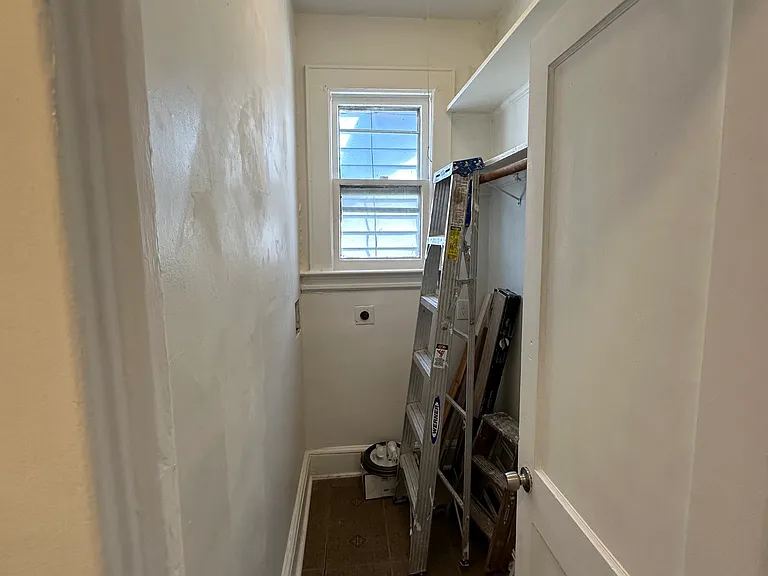 185 Columbia Ave #2 — Photo 5