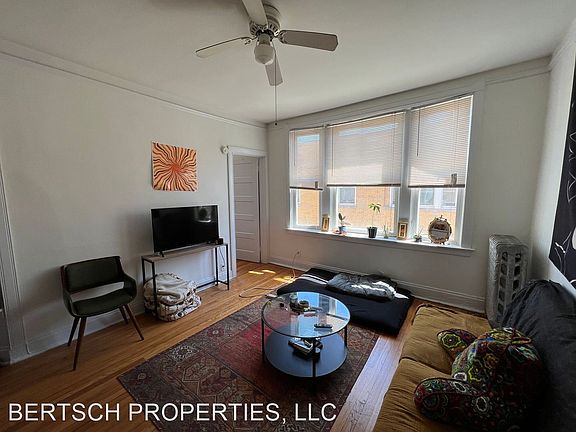 5th image of 4350 N Winchester Ave APT 3E