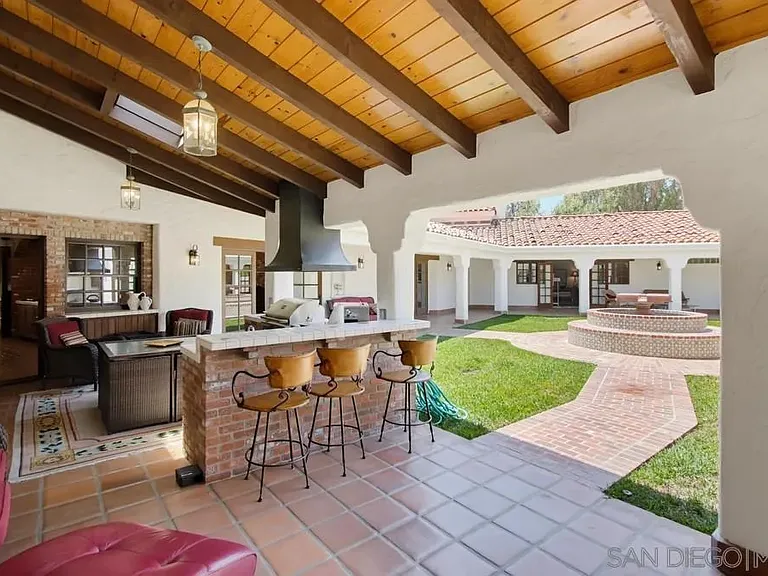 5443 Calzada Del Bosque — Photo 17
