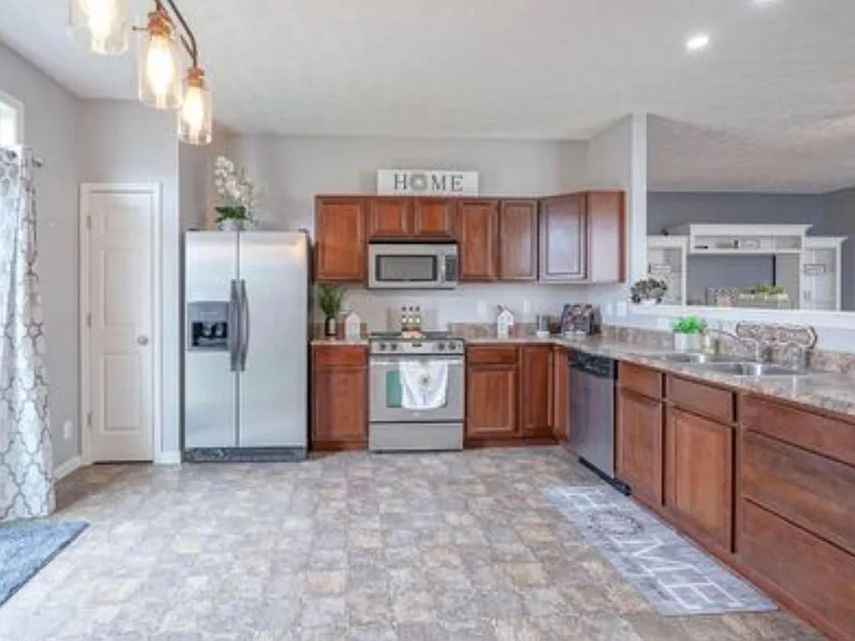 2712 Gulfstream Ln — Photo 8