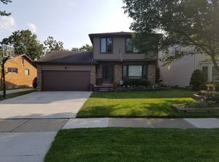 3921 Parkview Dr, Royal Oak, MI