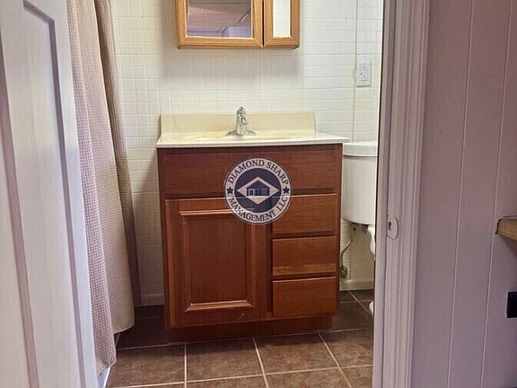 4th image of 21 Beth Ann Dr APT B