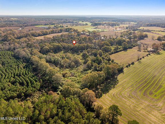 4th image of 0 E Bond Rd