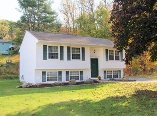 1809 Gary Dr, Vestal, NY