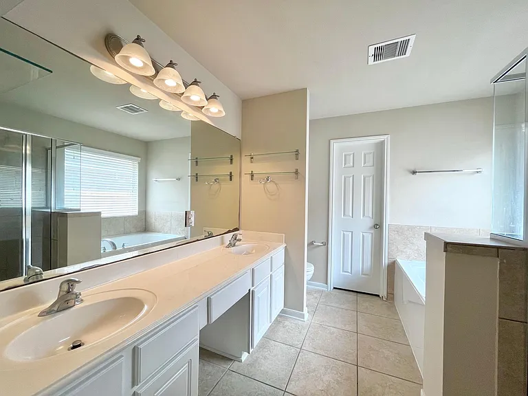 411 Glenwood Ridge Dr — Photo 15