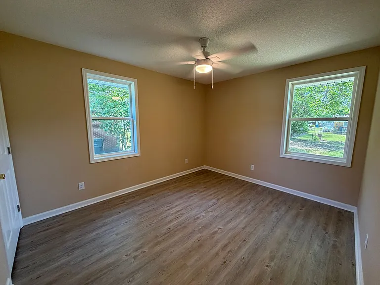2640 Canary Dr — Photo 15