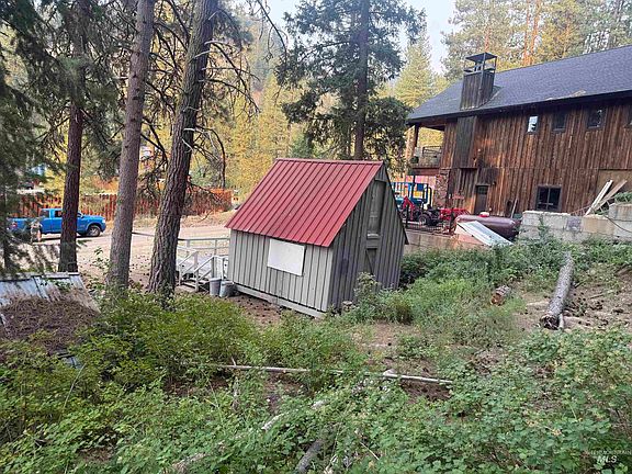 4th image of 1027 Grouse Creek Rd