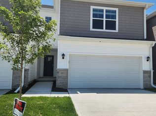 20511 Margo St, Gretna, NE 68028